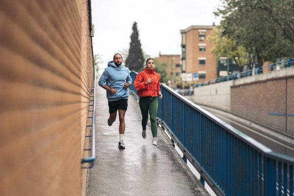 Comment préparer une course à pied de longue distance ?